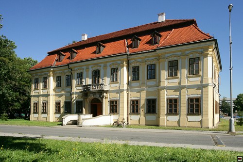 img00037.jpg