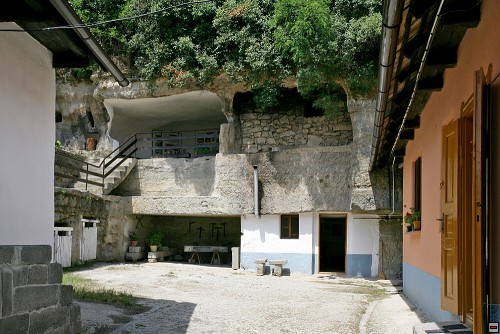 img00023.jpg