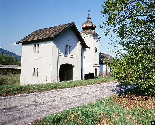 img00004.jpg