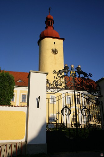 img00027.jpg